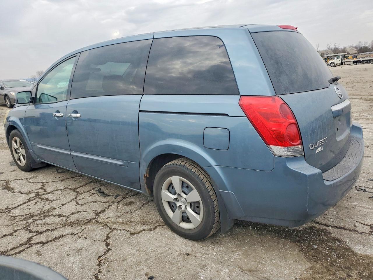 2008 NISSAN QUEST S photo 2