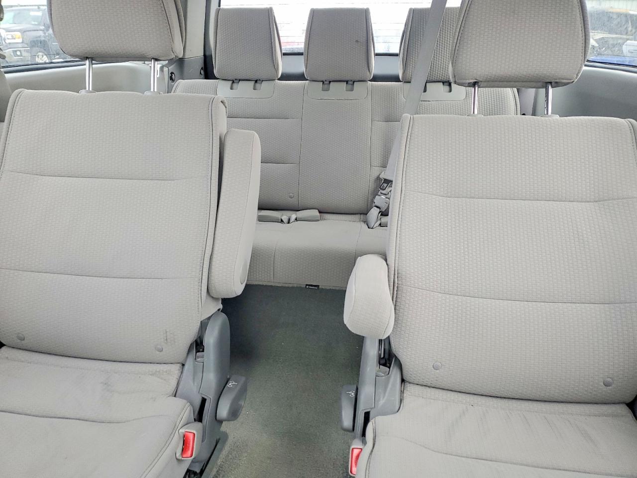 2008 NISSAN QUEST S photo 10