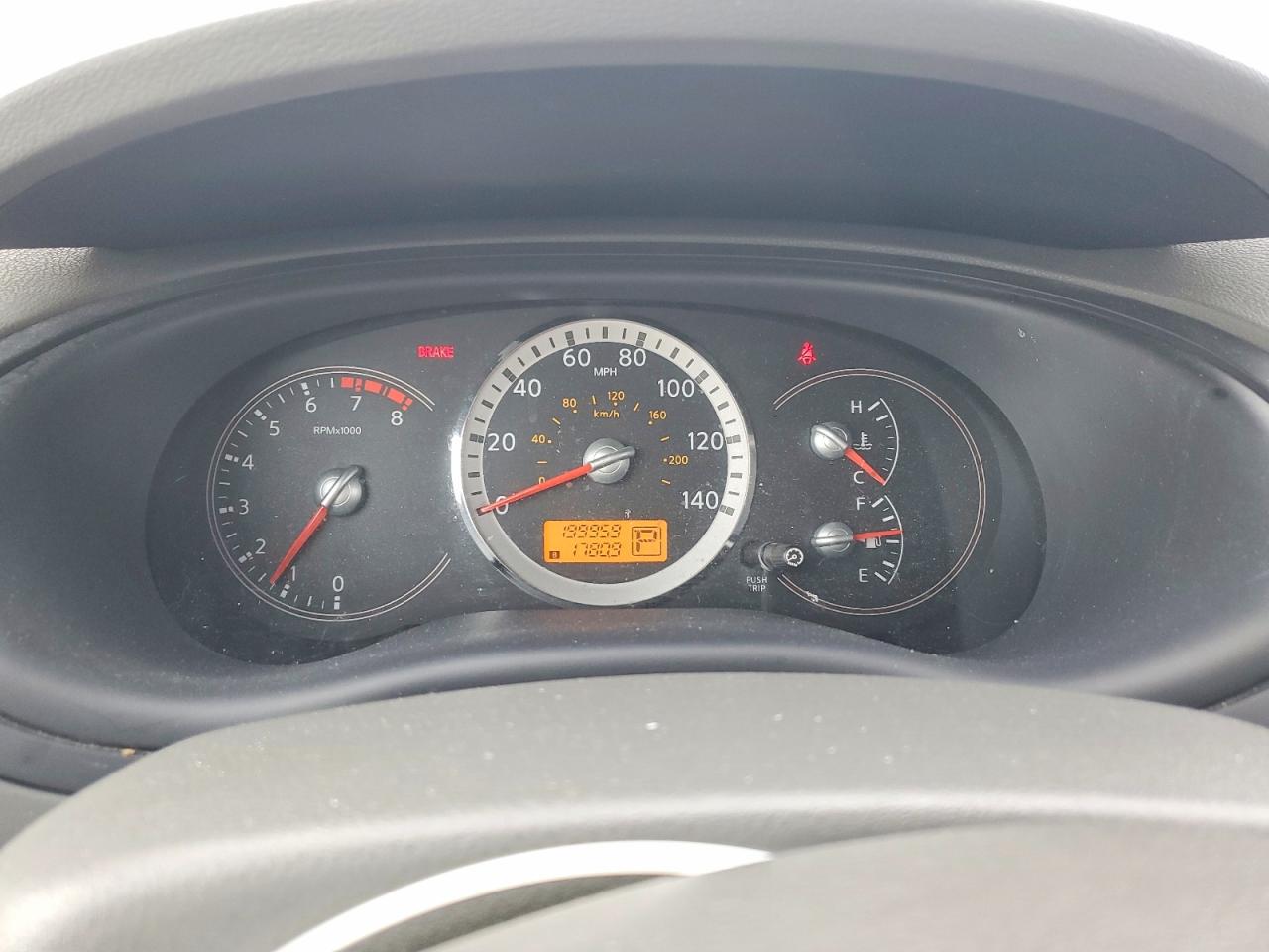 2008 NISSAN QUEST S photo 9