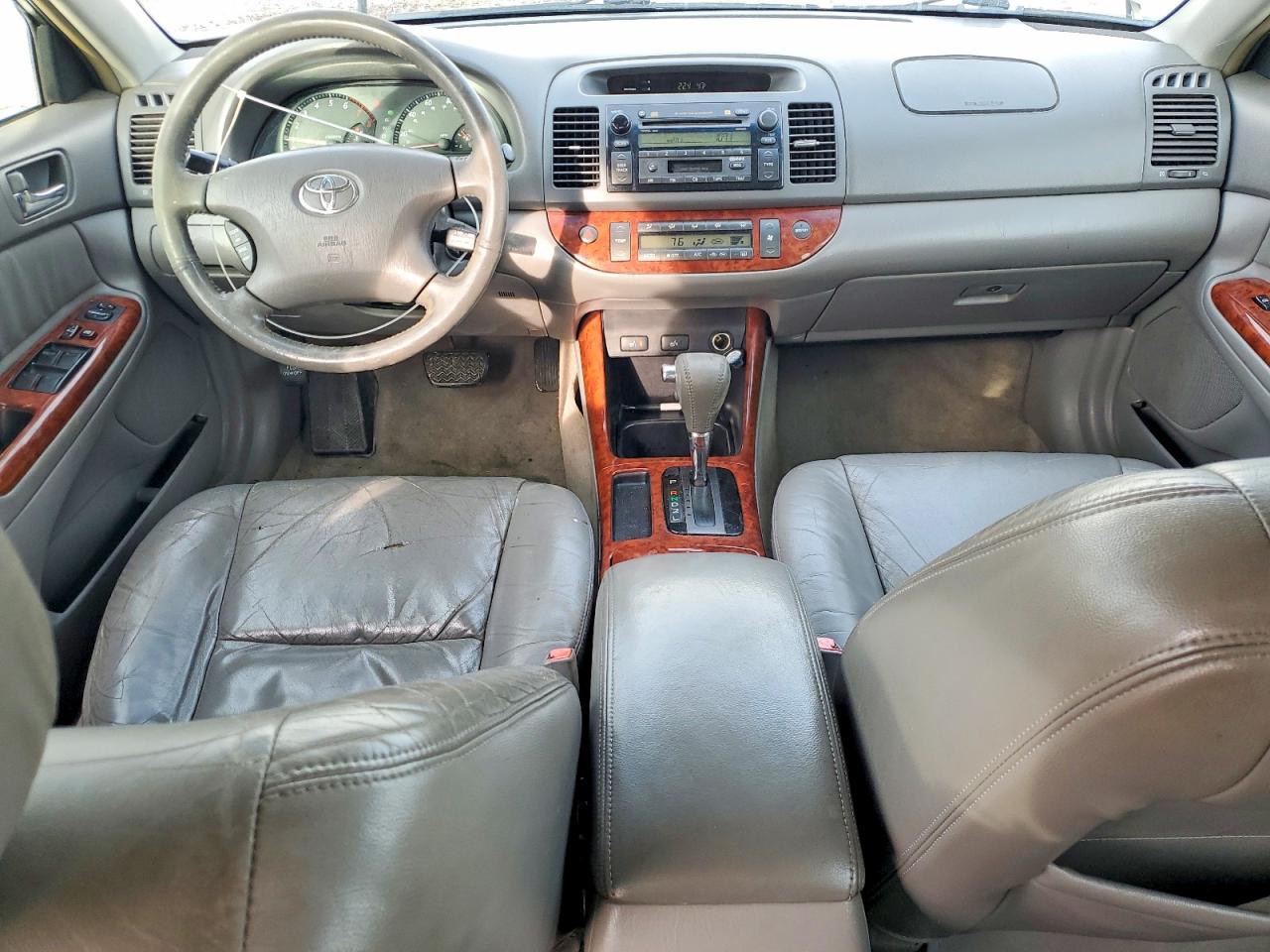 2003 TOYOTA CAMRY LE photo 8