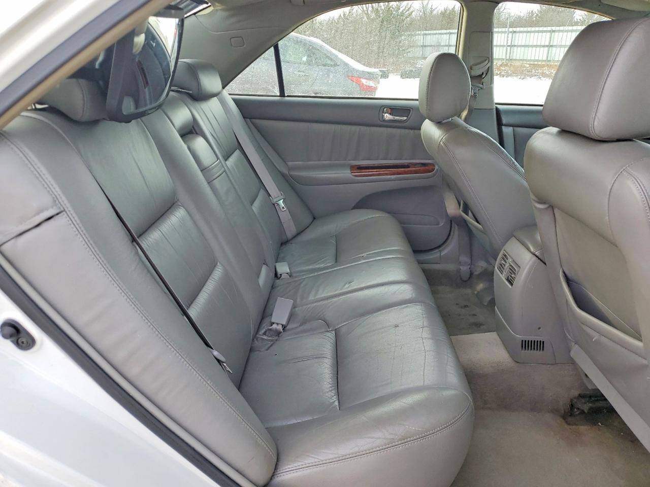 2003 TOYOTA CAMRY LE photo 10