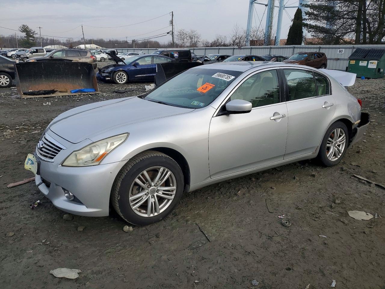 2013 INFINITI G37