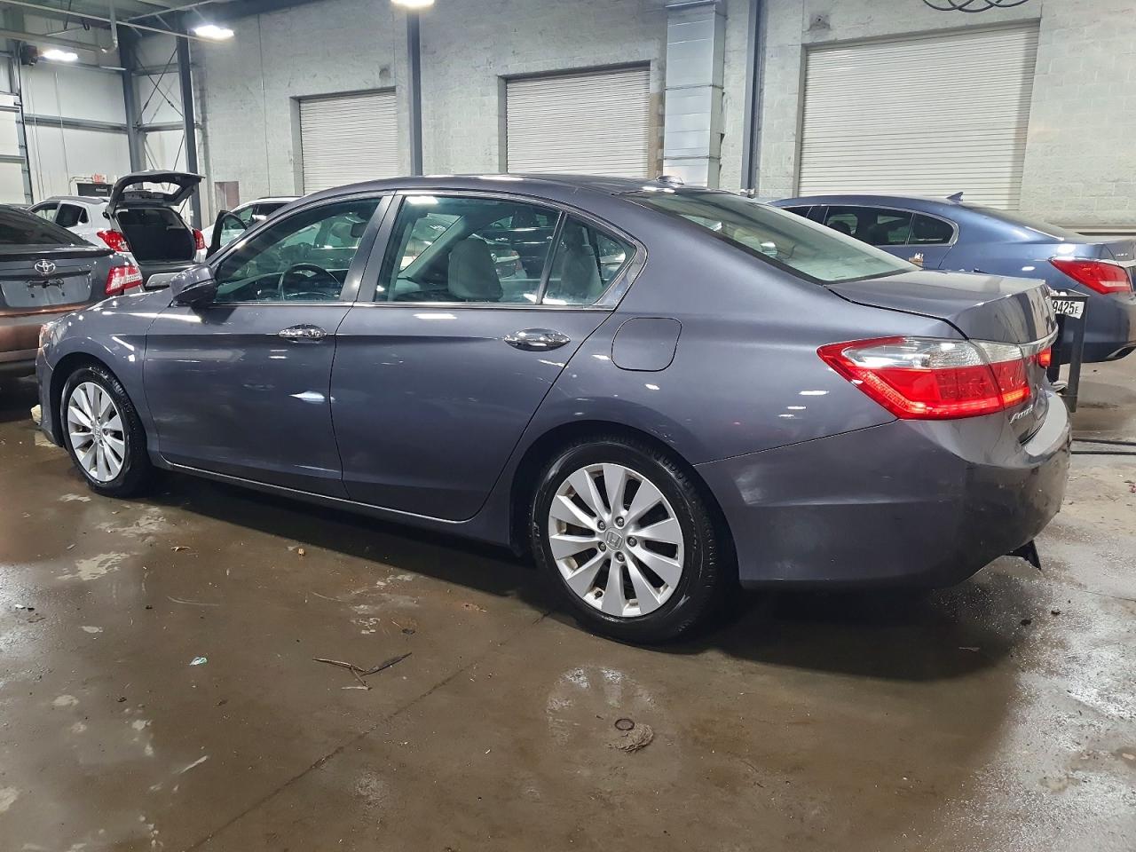 2013 HONDA ACCORD EXL photo 2