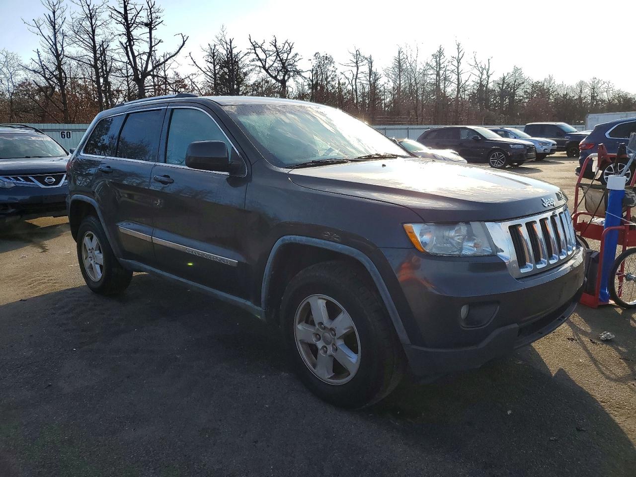 2011 JEEP GRAND CHEROKEE LAREDO photo 4