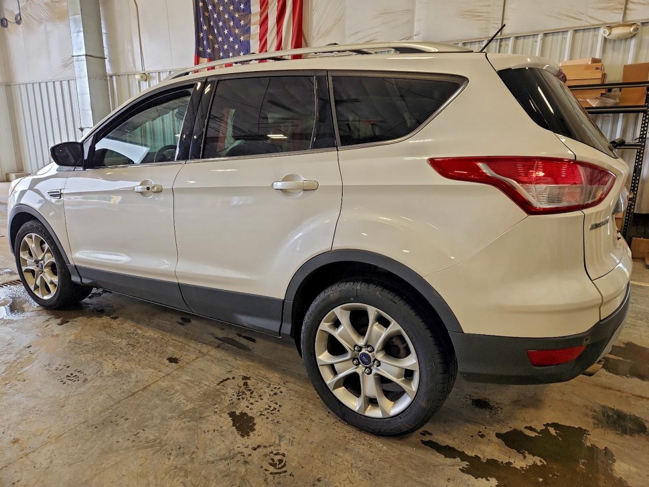 2016 FORD ESCAPE TITANIUM photo 2