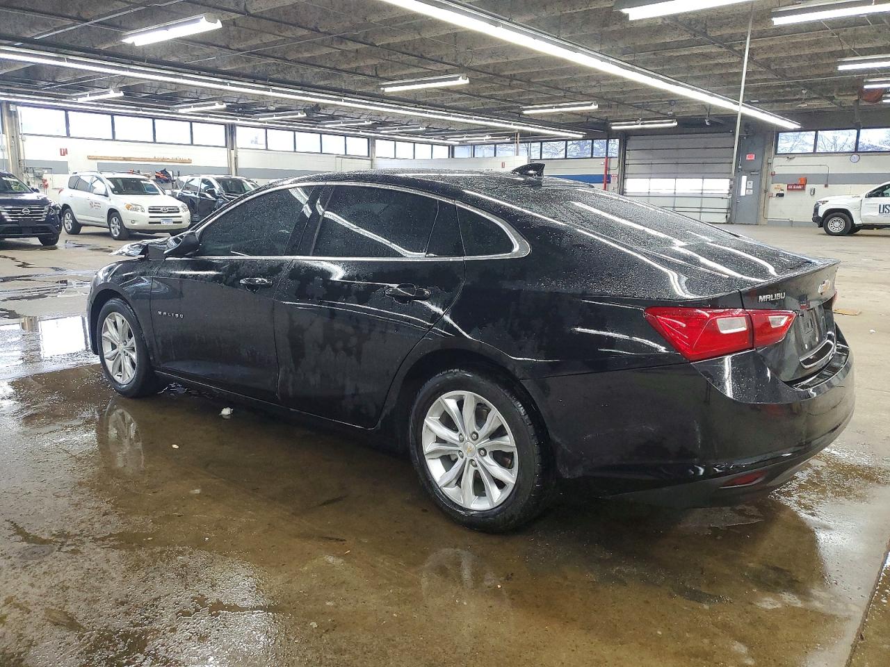 2023 CHEVROLET MALIBU LT photo 2