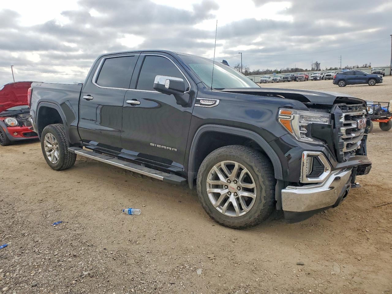 2021 GMC SIERRA K1500 SLT photo 4