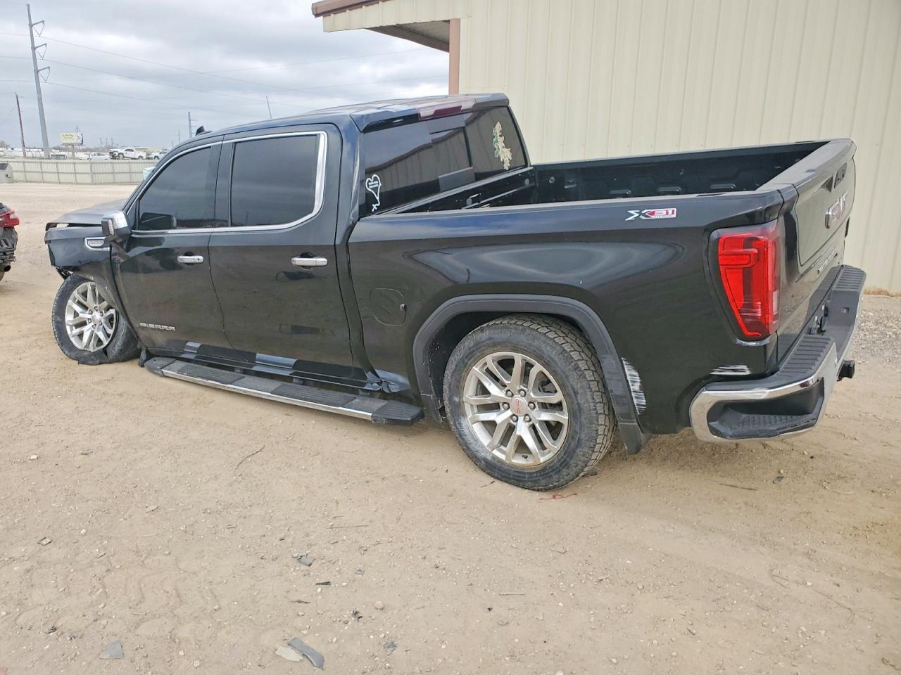 2021 GMC SIERRA K1500 SLT photo 2