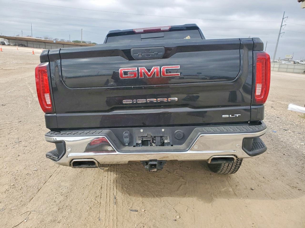 2021 GMC SIERRA K1500 SLT photo 6