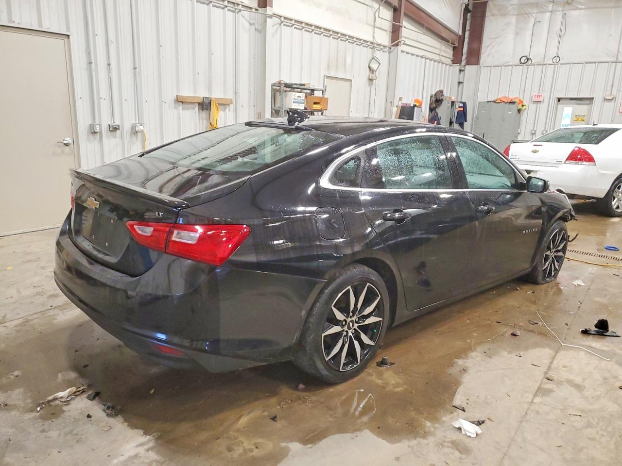 2018 CHEVROLET MALIBU LT photo 3