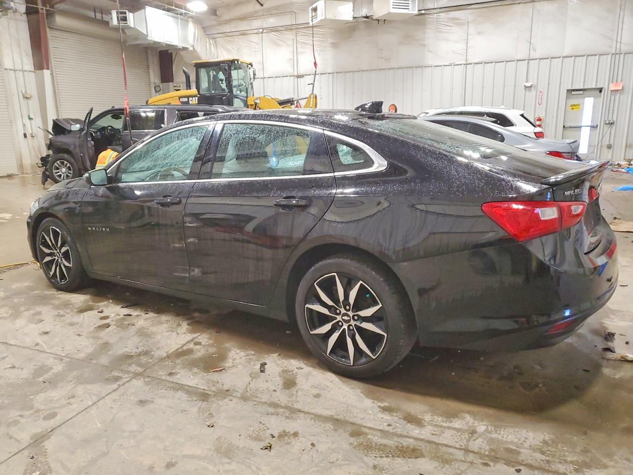 2018 CHEVROLET MALIBU LT photo 2