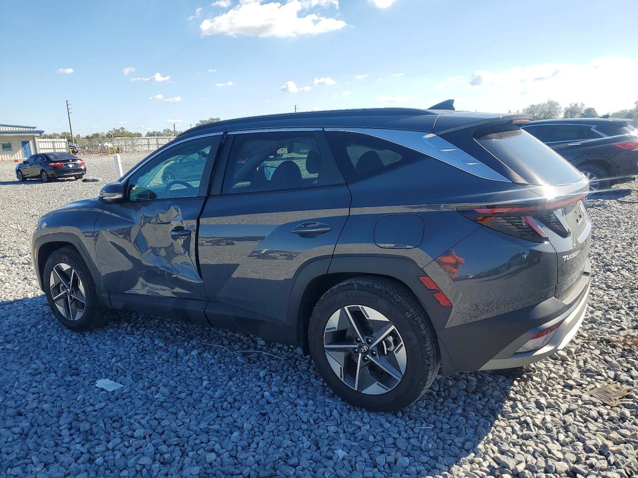2025 HYUNDAI TUCSON SEL photo 2