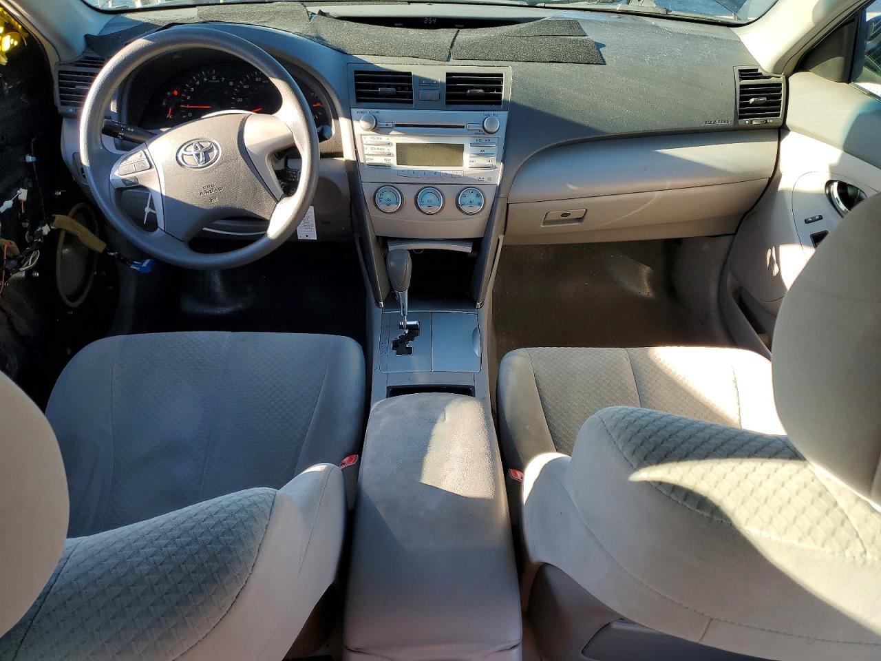 2009 TOYOTA CAMRY BASE photo 8
