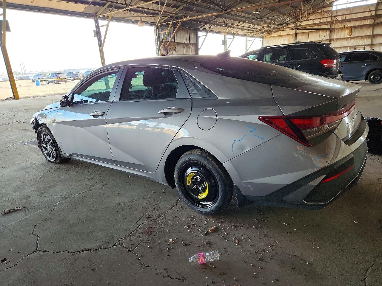 2024 HYUNDAI ELANTRA SEL photo 2