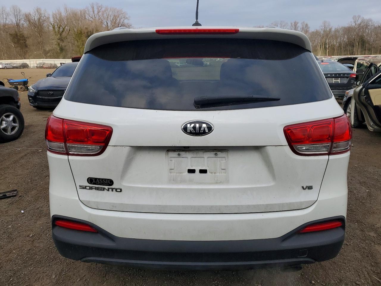 2017 KIA SORENTO LX V6 photo 6