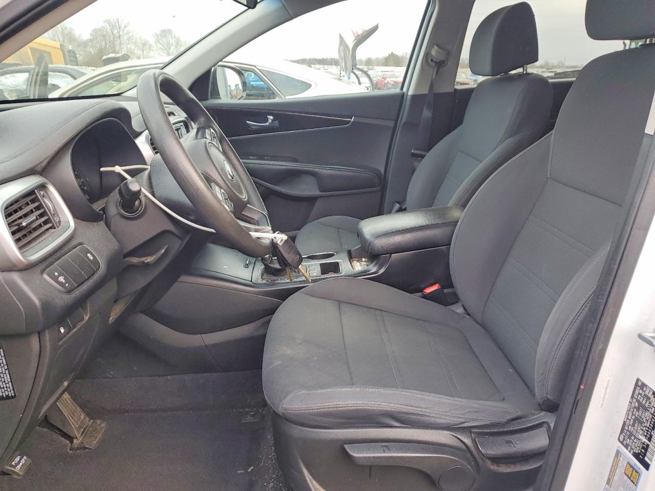 2017 KIA SORENTO LX V6 photo 7