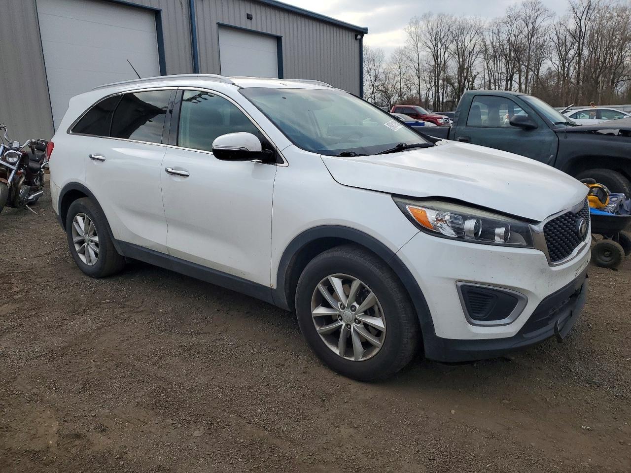 2017 KIA SORENTO LX V6 photo 4