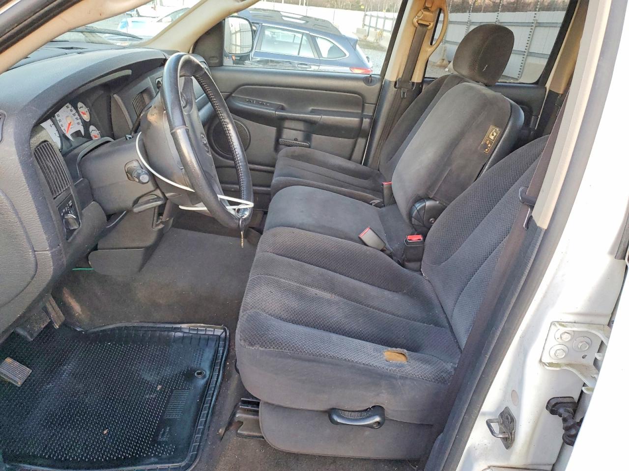 2002 DODGE RAM 1500 photo 7