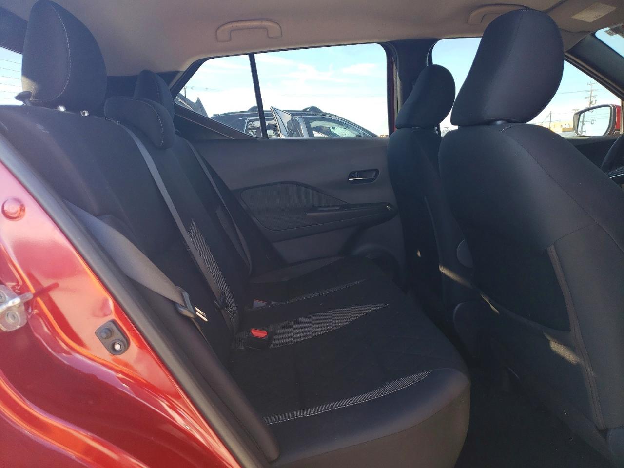 2020 NISSAN KICKS photo 21