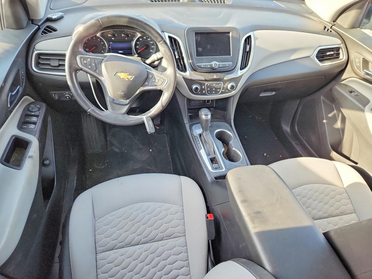 2019 CHEVROLET EQUINOX LT photo 8
