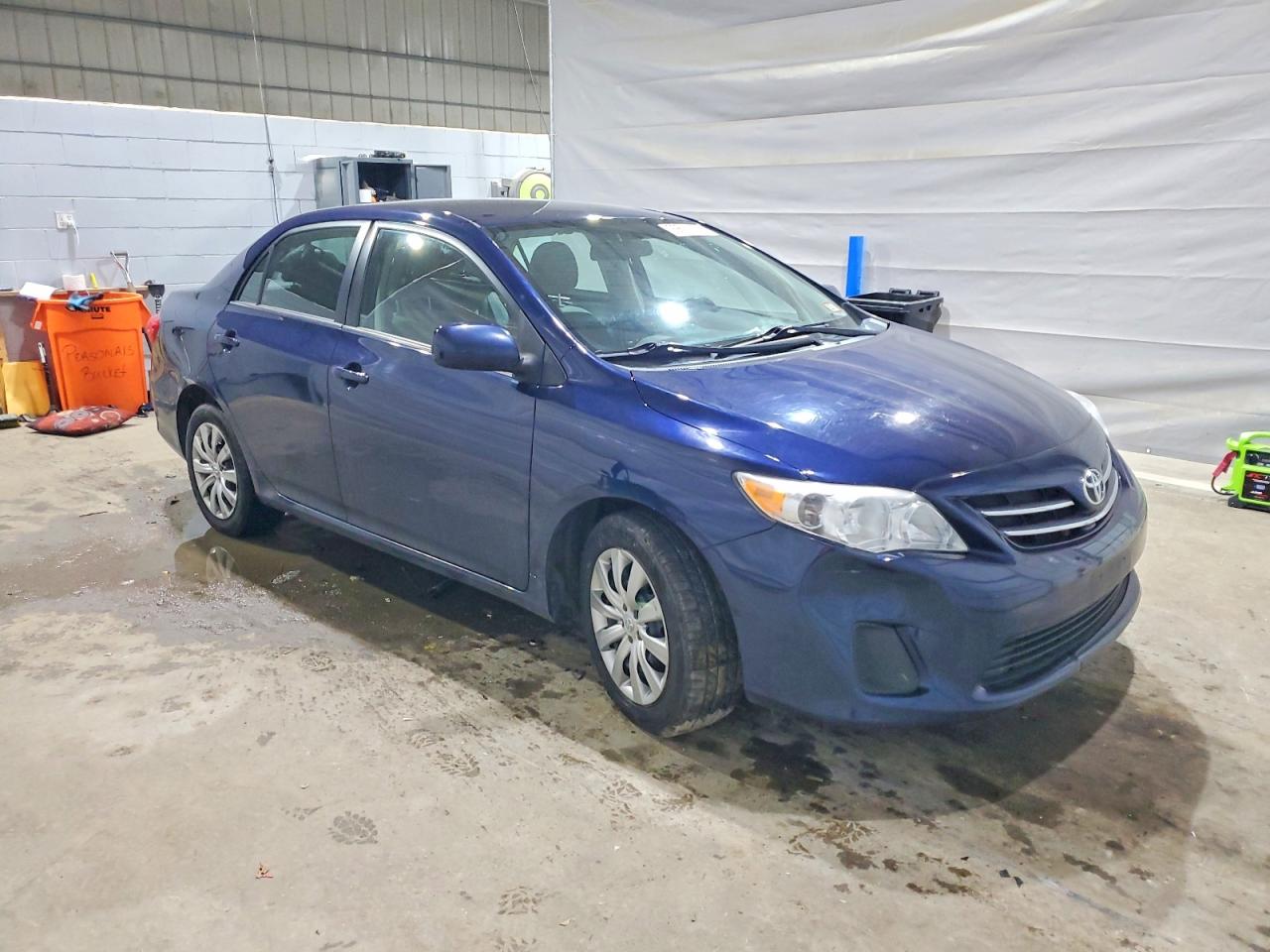 2013 TOYOTA COROLLA BASE photo 4