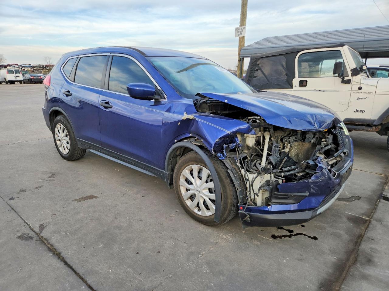 2017 NISSAN ROGUE S photo 4