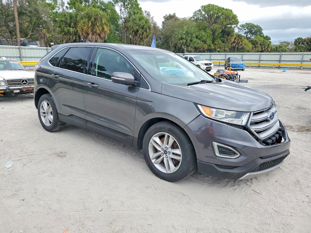 2017 FORD EDGE SEL photo 4