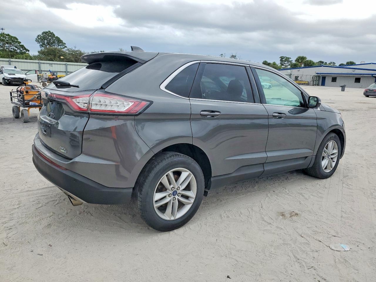 2017 FORD EDGE SEL photo 3