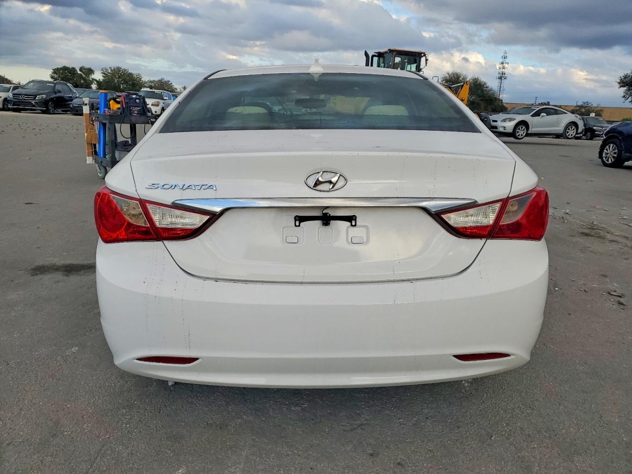 2012 HYUNDAI SONATA GLS photo 6