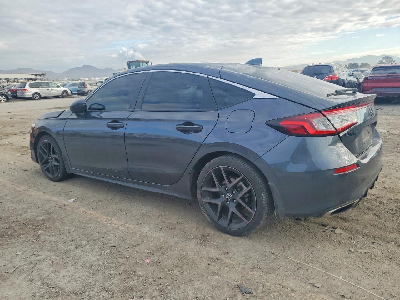 2023 HONDA CIVIC SPORT TOURING photo 2