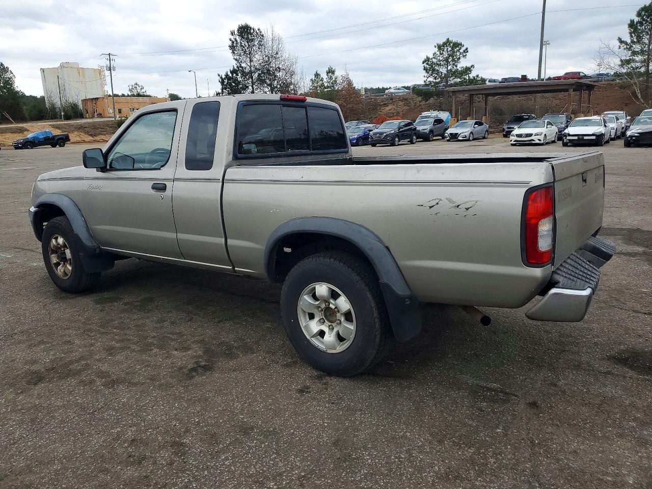 2000 NISSAN FRONTIER KING CAB XE photo 2