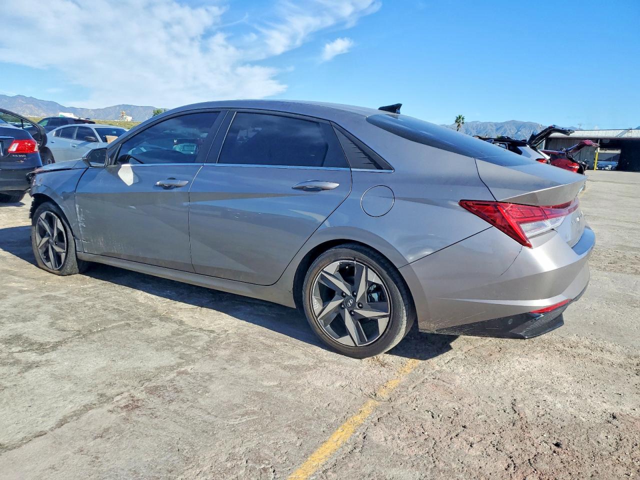 2023 HYUNDAI ELANTRA LIMITED photo 2