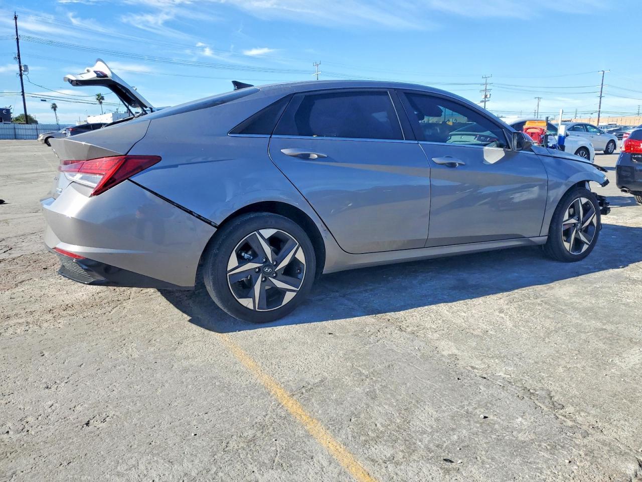 2023 HYUNDAI ELANTRA LIMITED photo 3