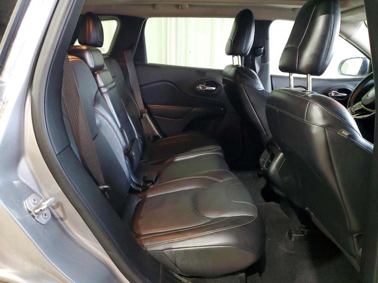 2015 JEEP CHEROKEE LIMITED photo 11