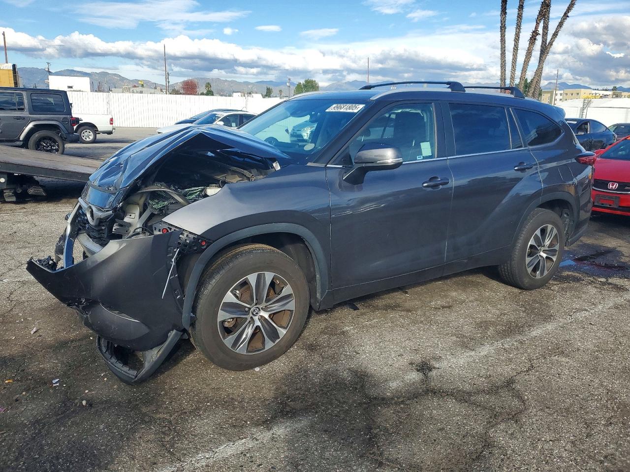 2023 TOYOTA HIGHLANDER