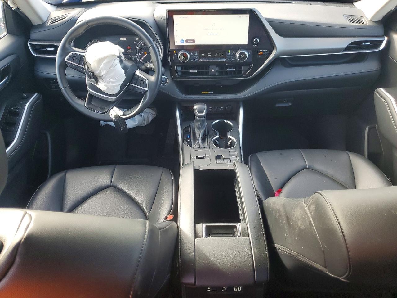 2023 TOYOTA HIGHLANDER L photo 8