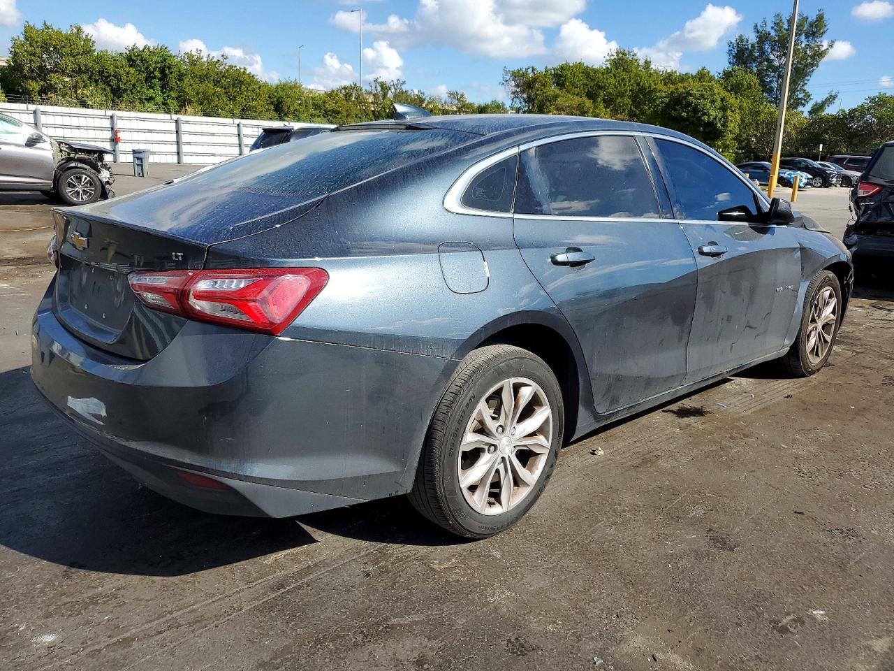 2020 CHEVROLET MALIBU LT photo 3