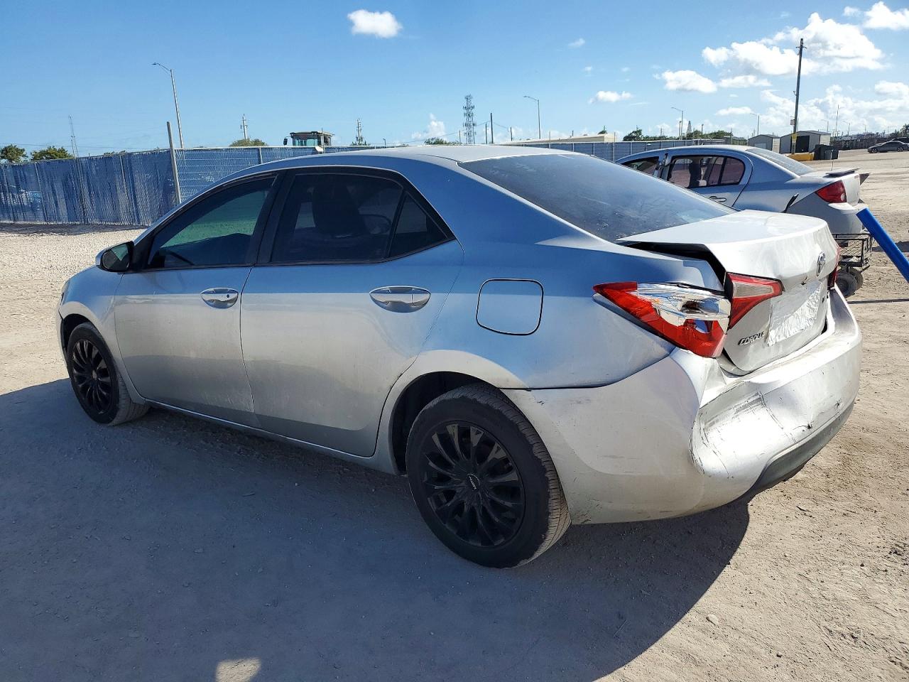 2015 TOYOTA COROLLA L photo 2