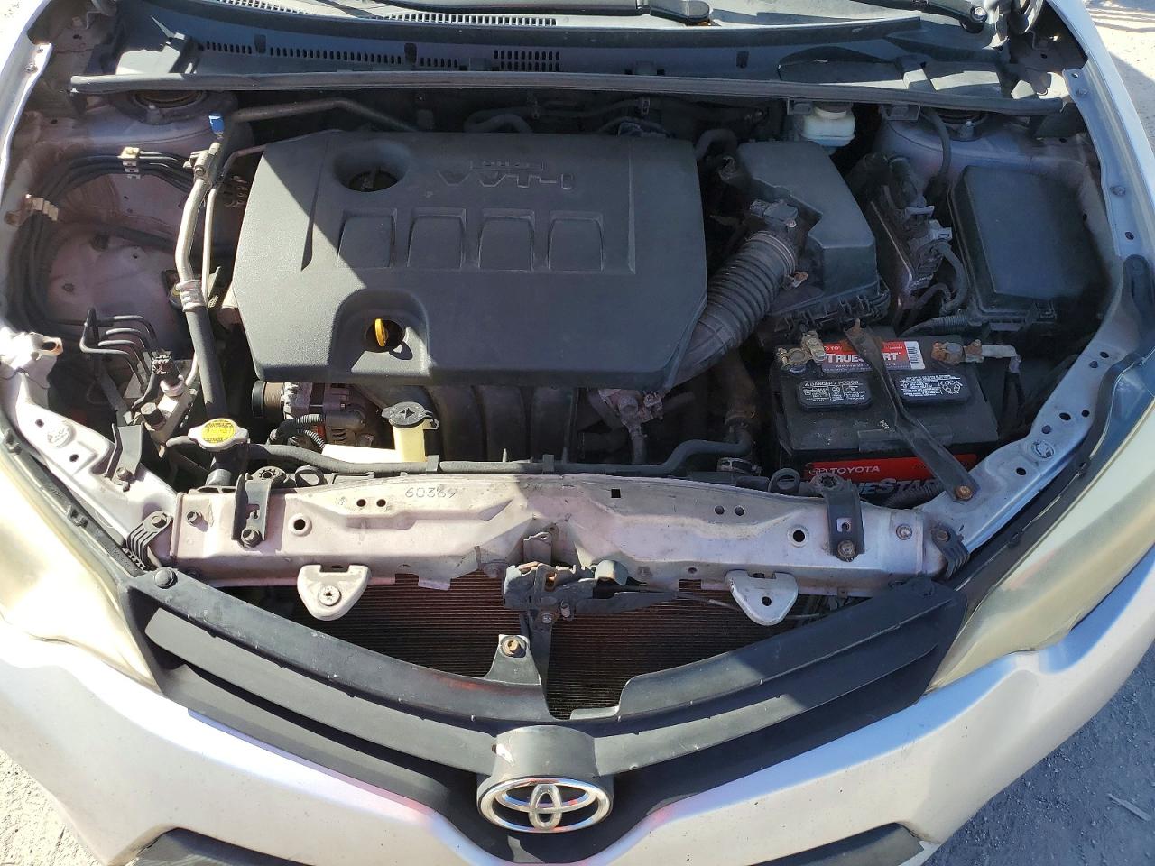2015 TOYOTA COROLLA L photo 11