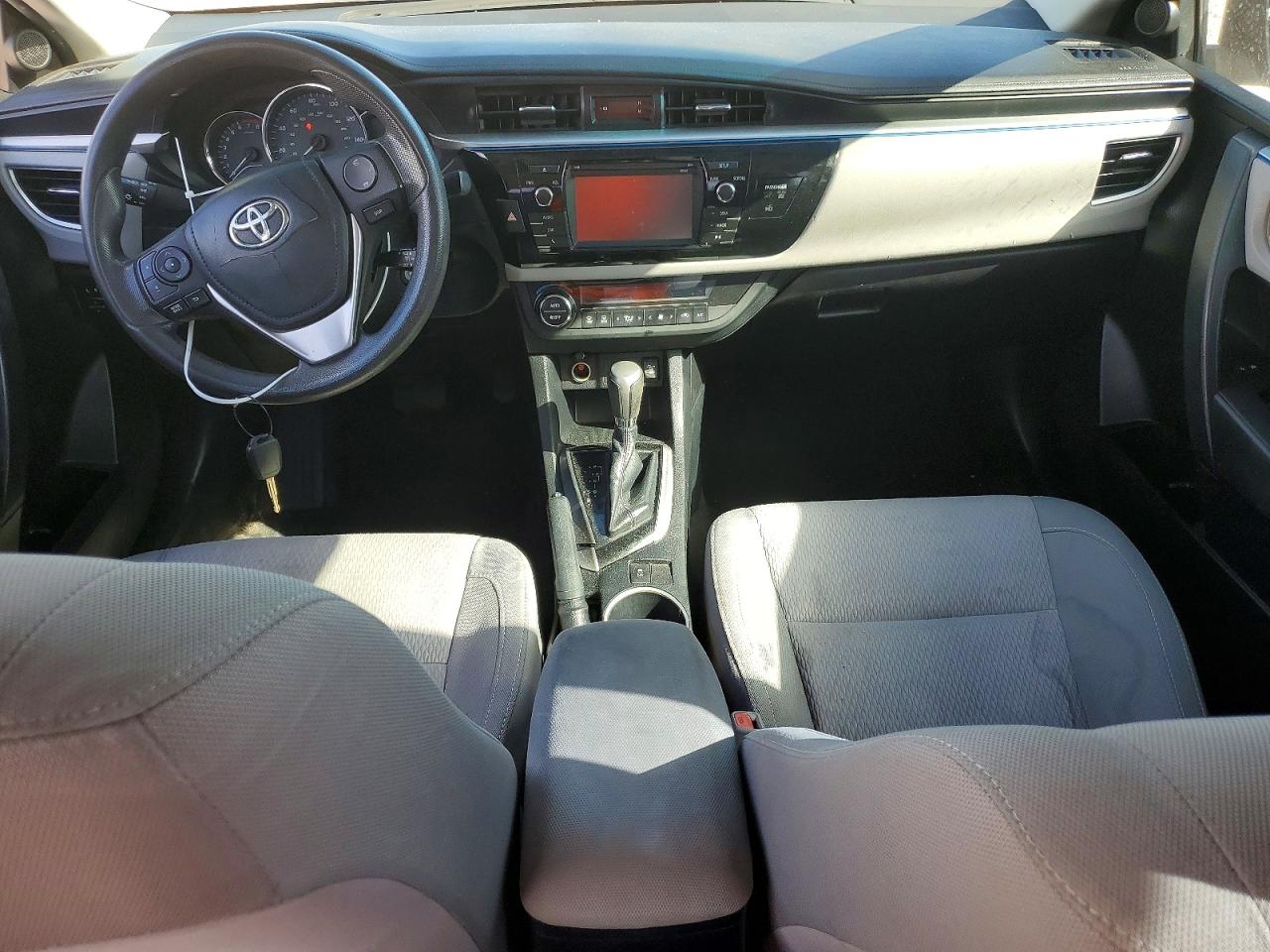 2015 TOYOTA COROLLA L photo 8