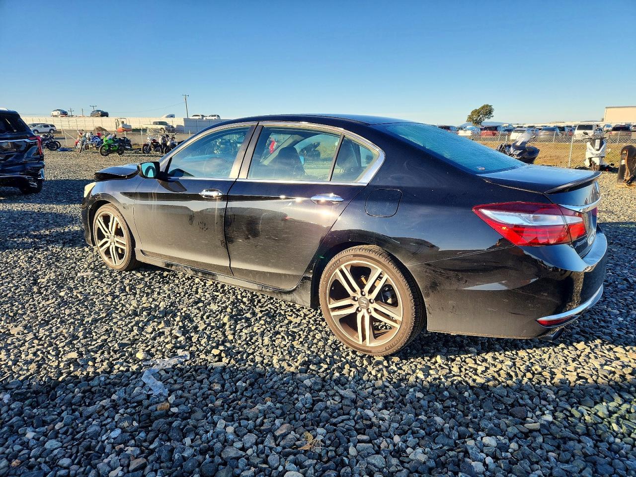 2016 HONDA ACCORD SPORT photo 2