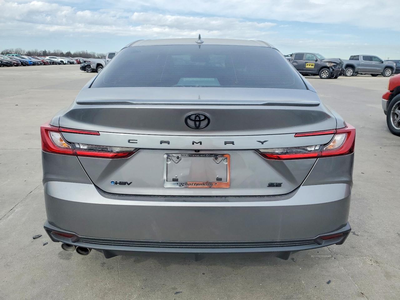 2025 TOYOTA CAMRY XSE photo 11