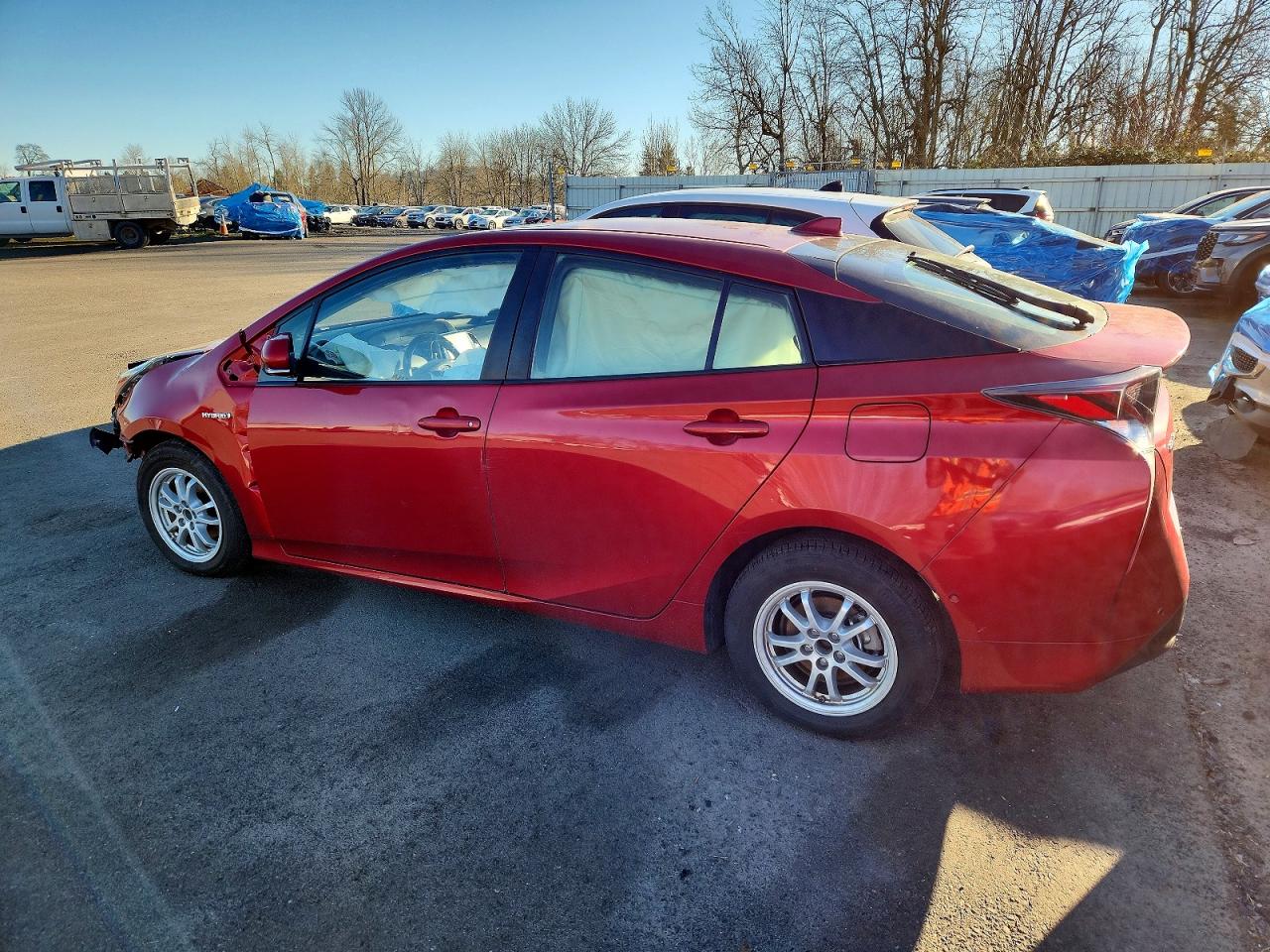 2018 TOYOTA PRIUS photo 2