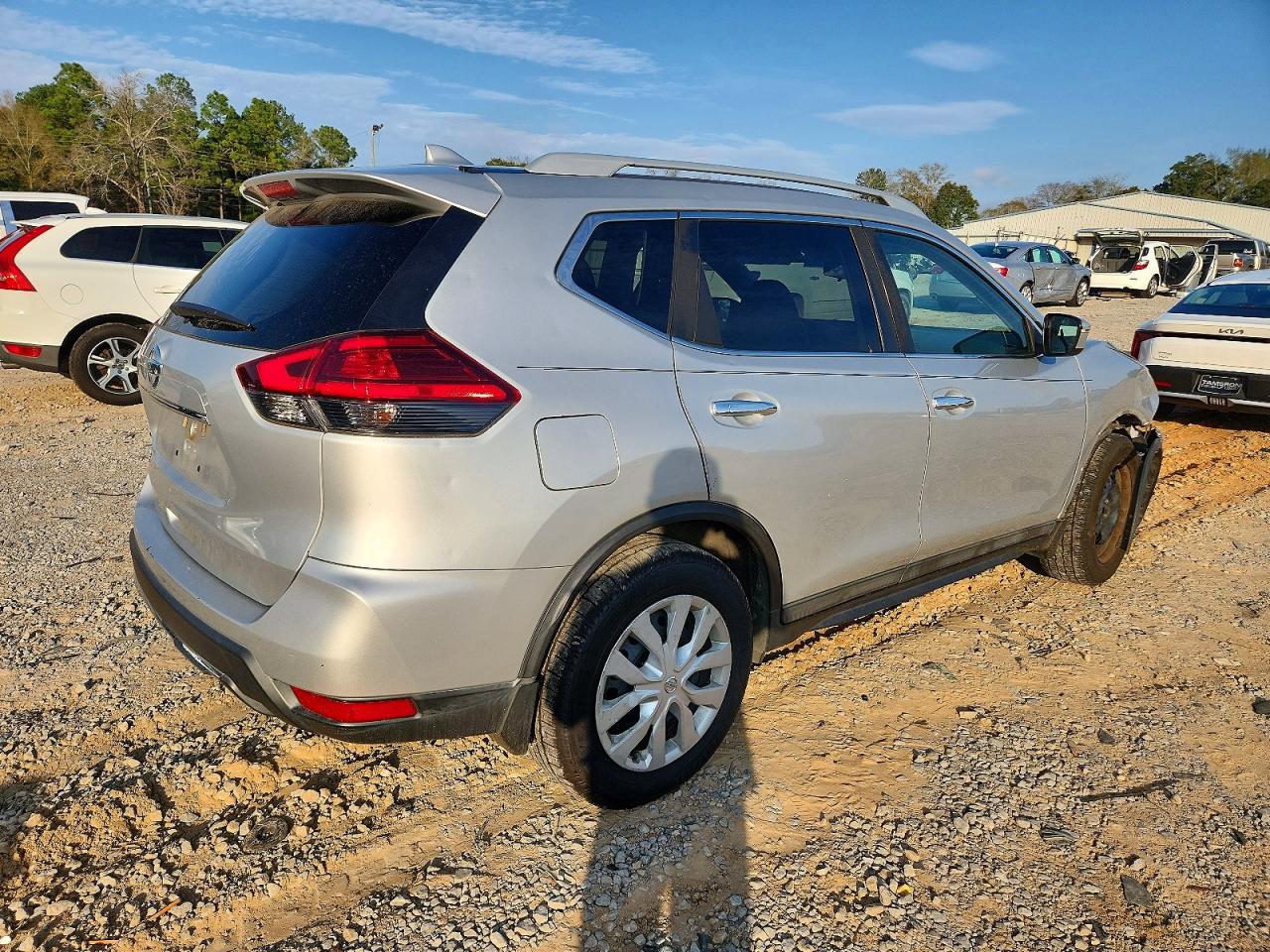2017 NISSAN ROGUE S photo 7