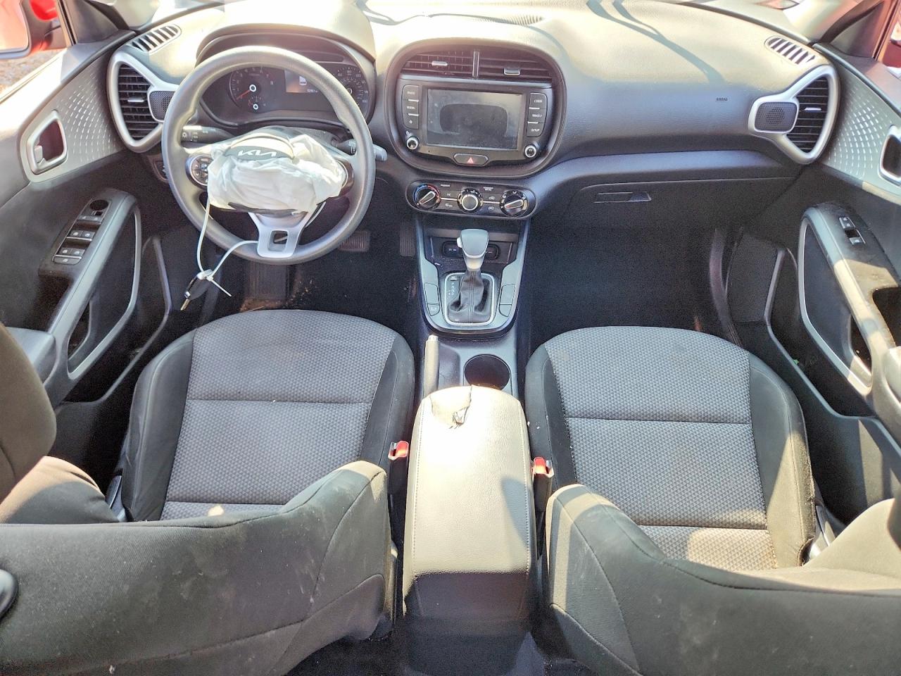 2022 KIA SOUL LX photo 8