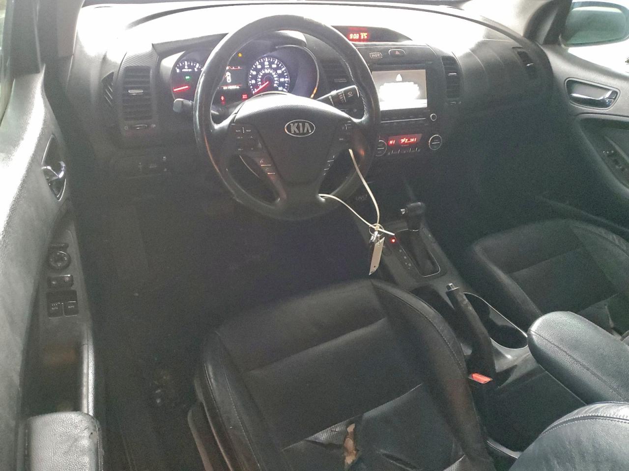 2015 KIA FORTE EX photo 8