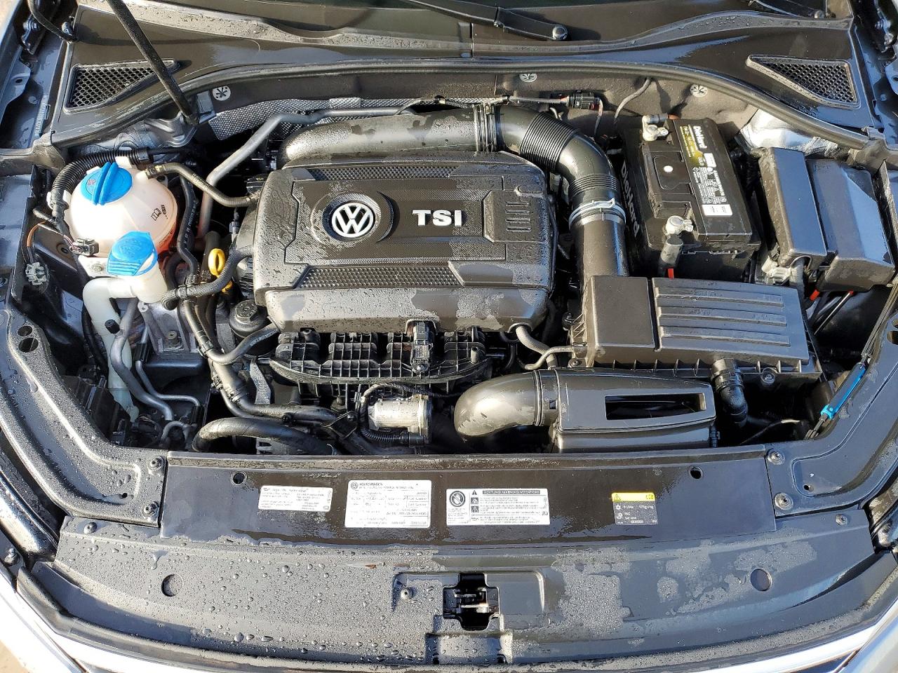 2017 VOLKSWAGEN PASSAT SE photo 11