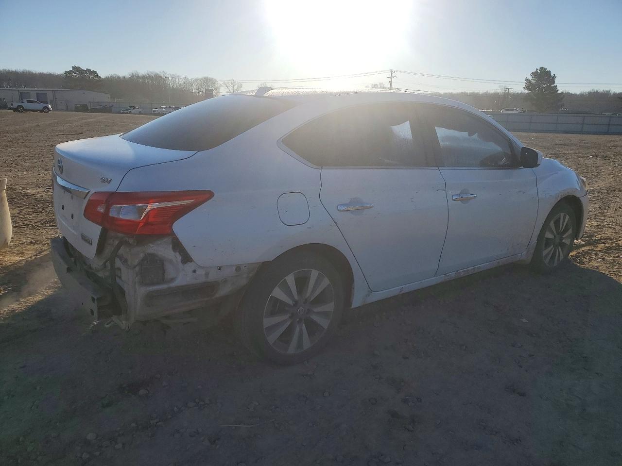 2019 NISSAN SENTRA S photo 3
