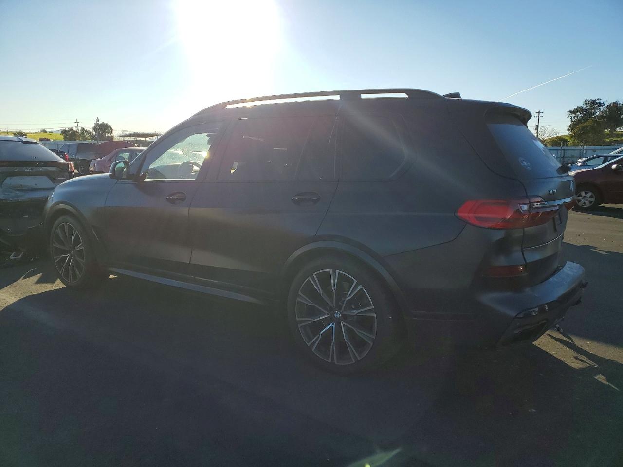 2022 BMW X7 M50I photo 2
