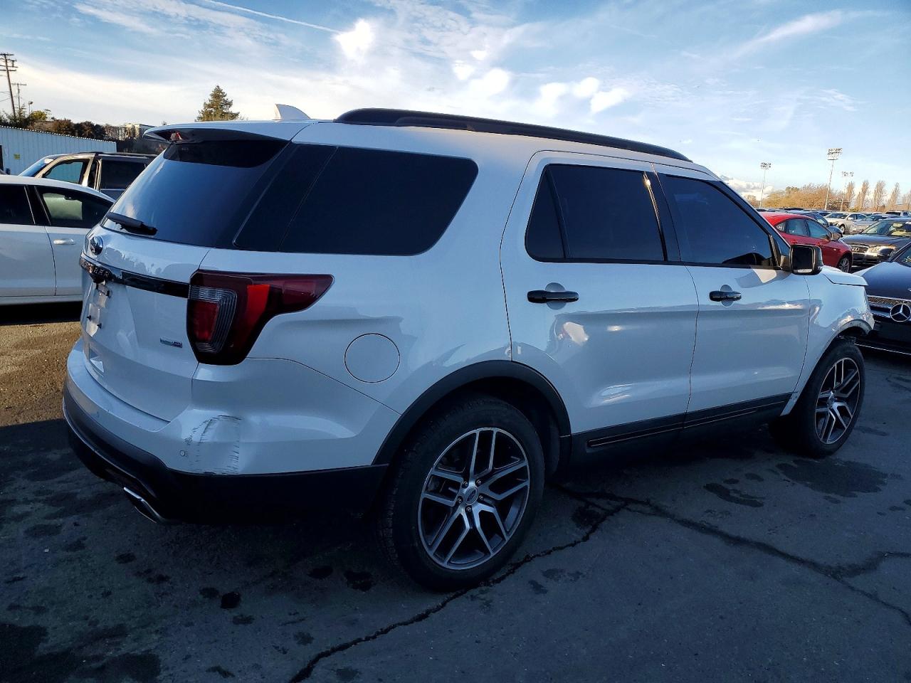 2017 FORD EXPLORER SPORT photo 3